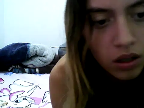 Snapshot of Diamond_sweet_1 chatting on December 3, 2025, 4:13 am Diamond sweet 1 online show from December 3, 2025, 4:13 am