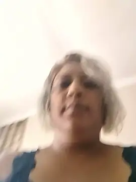 Snapshot of IndianLara chatting on March 18, 2026, 12:19 pm IndianLara online show from March 18, 2026, 12:19 pm