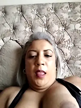 Snapshot of IndianLara chatting on November 22, 2025, 2:16 pm IndianLara online show from November 22, 2025, 2:16 pm