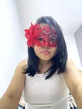 Snapshot of Lona_Thien chatting on October 26, 2025, 12:00 am Lona Thien online show from October 26, 2025, 12:00 am