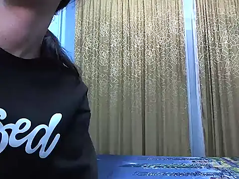 andreea713 online show from November 2, 2025, 5:07 pm