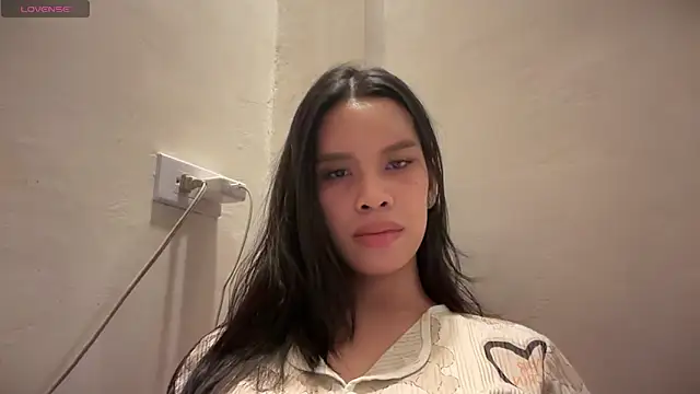 Snapshot of Candicemeow chatting on May 26, 2026, 2:20 am Candicemeow online show from May 26, 2026, 2:20 am