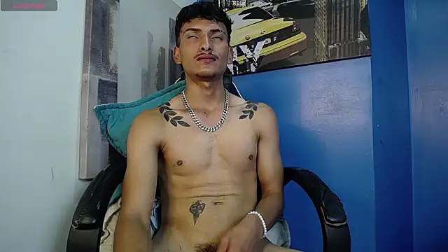 SavageLover  online show from January 5, 2026, 5:27 pm