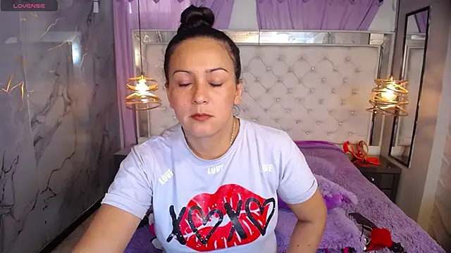 Melissa-roberts online show from November 27, 2025, 7:14 pm