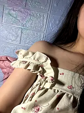 Ruby 68 online show from November 10, 2025, 4:23 pm