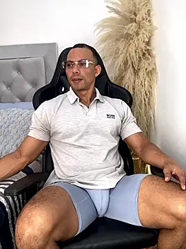 Snapshot of jony_Oconnor chatting on January 9, 2026, 12:12 pm jony Oconnor online show from January 9, 2026, 12:12 pm