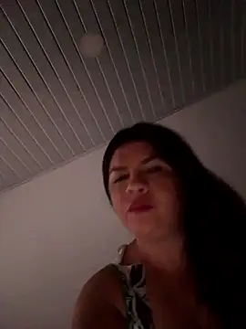 kari 24 online show from November 4, 2025, 11:47 am