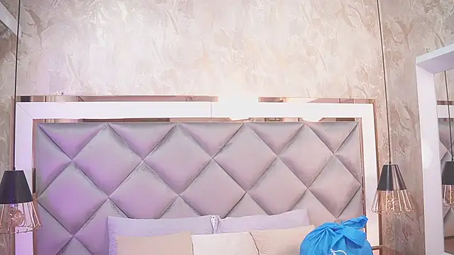 Snapshot of _giggy_2 chatting on February 17, 2026, 11:40 am giggy 2 online show from February 17, 2026, 11:40 am