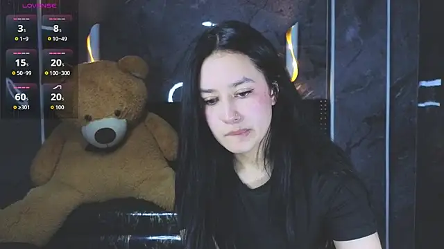 Aleja05 b online show from December 20, 2025, 8:01 pm