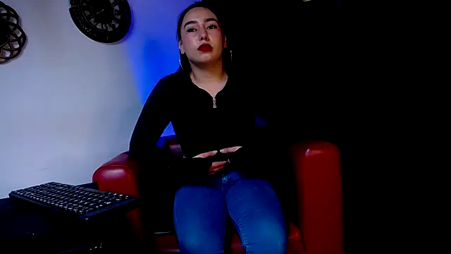 Valeria1126 online show from October 25, 2025, 1:01 pm