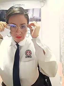 Valentina--1 online show from May 15, 2026, 10:24 am