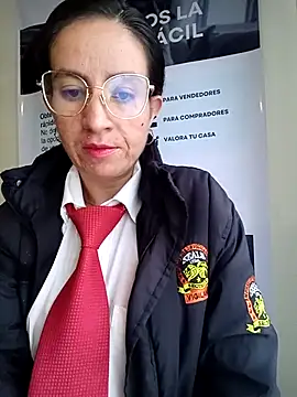 Valentina--1 online show from December 3, 2025, 12:04 pm