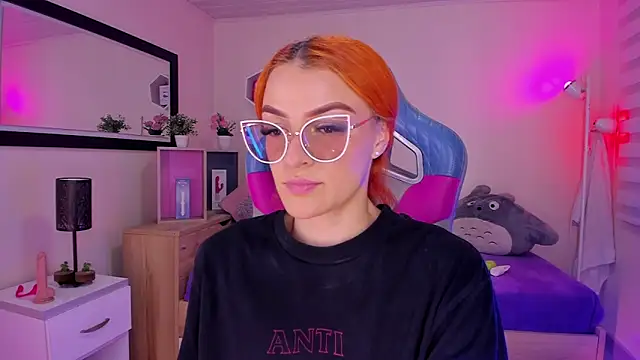 celeste blazze  online show from February 11, 2026, 5:24 pm