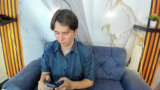 Snapshot of Aaron_LatinMen chatting on October 24, 2025, 6:40 pm Aaron LatinMen online show from October 24, 2025, 6:40 pm