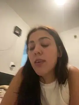 Snapshot of Lindagatha chatting on February 13, 2026, 12:43 am Lindagatha online show from February 13, 2026, 12:43 am