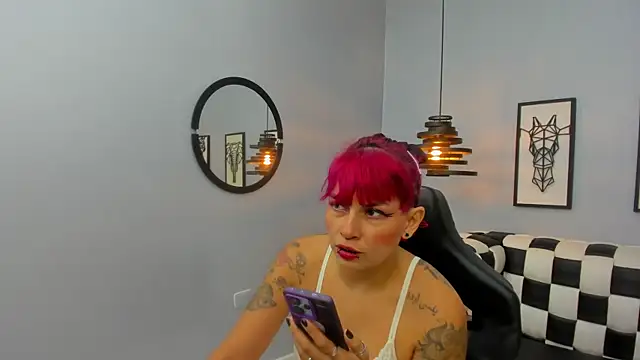 NoaKitsu online show from November 23, 2025, 4:00 am