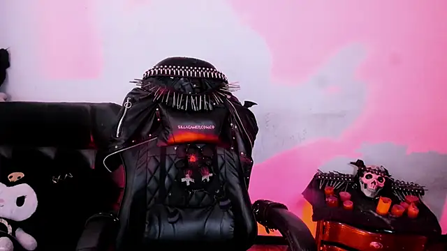 Yueeclipsa online show from June 3, 2026, 6:12 pm