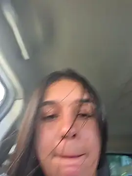 ISA NIXON online show from December 15, 2025, 5:52 pm