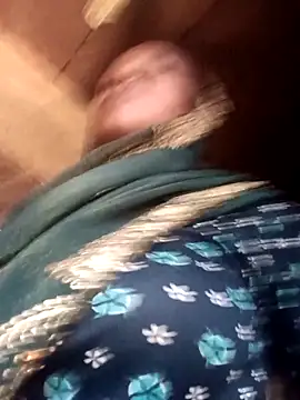 QRANSEXI online show from November 8, 2025, 8:40 am