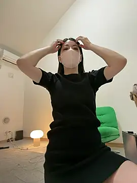 akimix xoxo online show from April 16, 2026, 4:30 pm