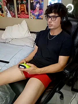 Ais B10 online show from April 18, 2026, 7:58 pm