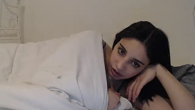 bellefleurrr online show from March 27, 2026, 8:32 pm