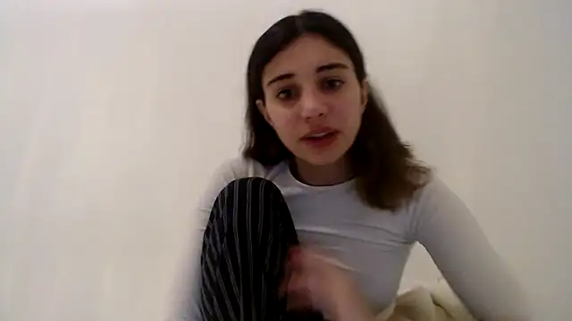 bellefleurrr online show from November 26, 2025, 9:04 pm