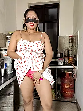 Heena-143 online show from April 10, 2026, 3:41 pm