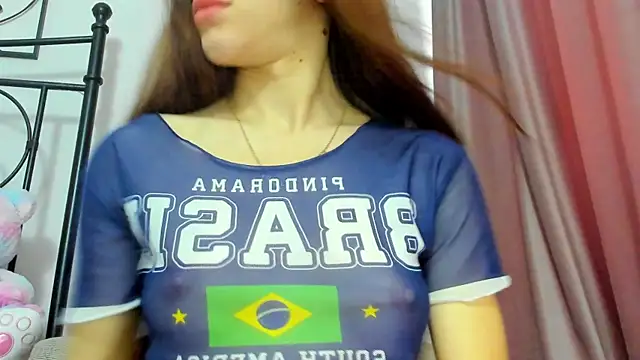 Snapshot of LollaVibes chatting on January 17, 2026, 6:17 am LollaVibes online show from January 17, 2026, 6:17 am