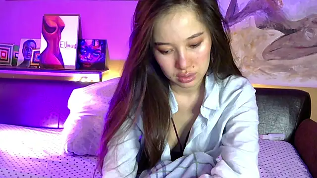 Snapshot of LumiHeart chatting on March 9, 2026, 4:49 am LumiHeart online show from March 9, 2026, 4:49 am