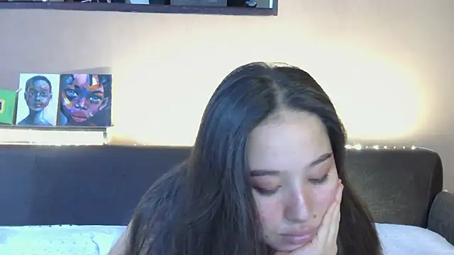 Snapshot of LumiHeart chatting on February 3, 2026, 4:01 pm LumiHeart online show from February 3, 2026, 4:01 pm