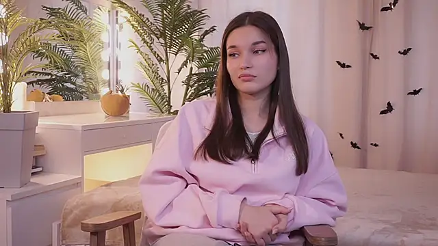 TiffaniePanyik online show from October 28, 2025, 6:56 am