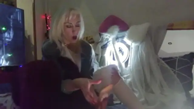 LilaniLoverx online show from April 22, 2026, 8:37 pm