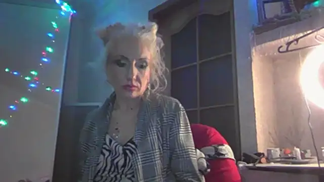 Snapshot of LilaniLoverx chatting on April 25, 2026, 2:47 pm LilaniLoverx online show from April 25, 2026, 2:47 pm