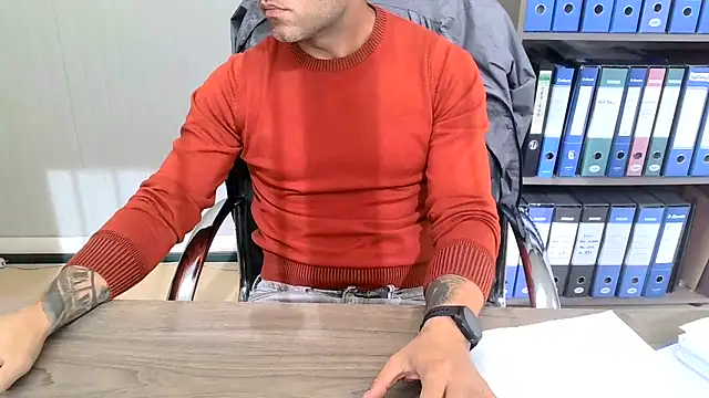 Evasionee online show from October 31, 2025, 10:34 am