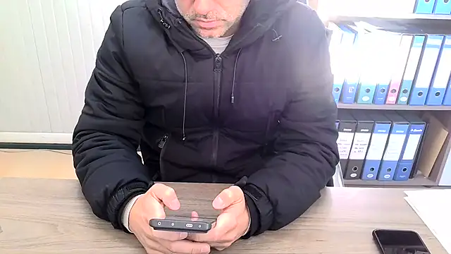 Evasionee online show from December 1, 2025, 7:31 am