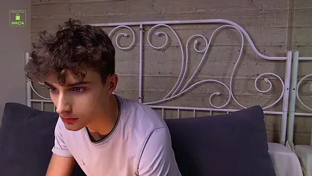 Snapshot of Richard_steele_hot chatting on July 13, 2026, 3:33 pm Richard steele hot online show from July 13, 2026, 3:33 pm