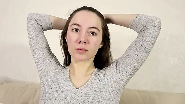 Snapshot of Petalwren chatting on December 16, 2025, 11:25 am Petalwren online show from December 16, 2025, 11:25 am