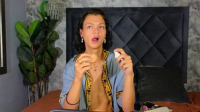 Indi rave online show from November 22, 2025, 1:43 pm