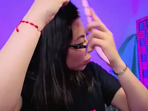 Snapshot of zylla_storn chatting on February 15, 2026, 3:18 am zylla storn online show from February 15, 2026, 3:18 am