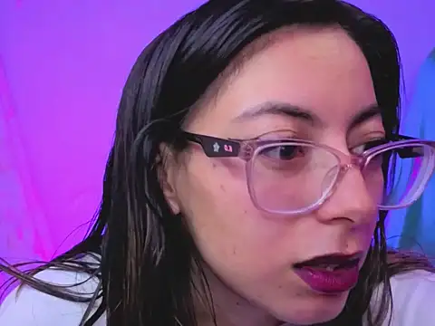 Snapshot of zylla_storn chatting on February 4, 2026, 8:20 am zylla storn online show from February 4, 2026, 8:20 am