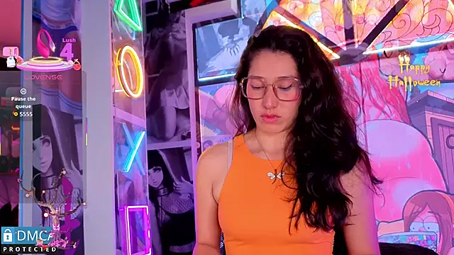 eva delight  online show from November 8, 2025, 11:25 am