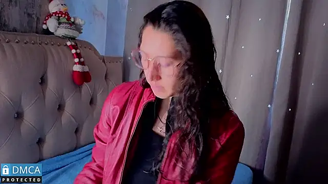 eva delight  online show from November 13, 2025, 11:25 am