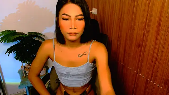 YourPrettyBella TS online show from July 9, 2026, 4:39 pm