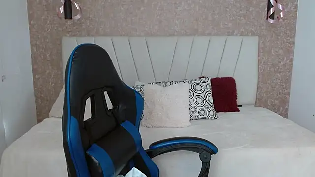 AliceSmity  online show from December 16, 2025, 5:50 pm