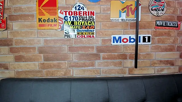 foxy sharlotte online show from April 3, 2026, 6:14 pm