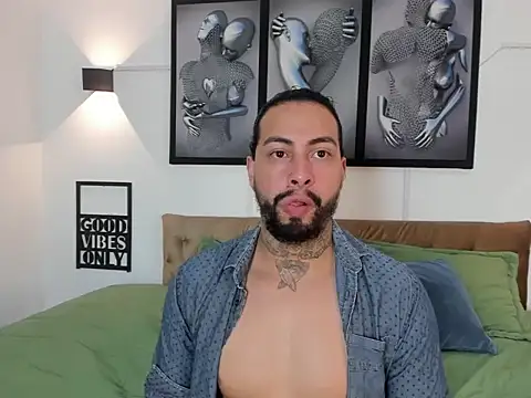 christopher palmerjs online show from December 19, 2025, 8:33 pm