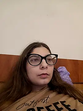 sweetbabygirlforyou online show from March 6, 2026, 12:05 am