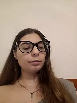 sweetbabygirlforyou online show from January 7, 2026, 1:49 pm