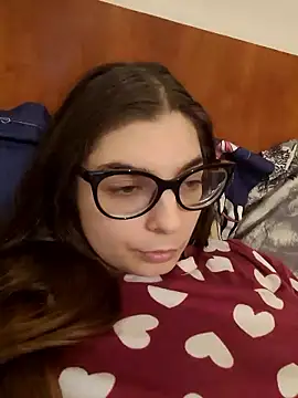 sweetbabygirlforyou online show from January 18, 2026, 7:28 pm